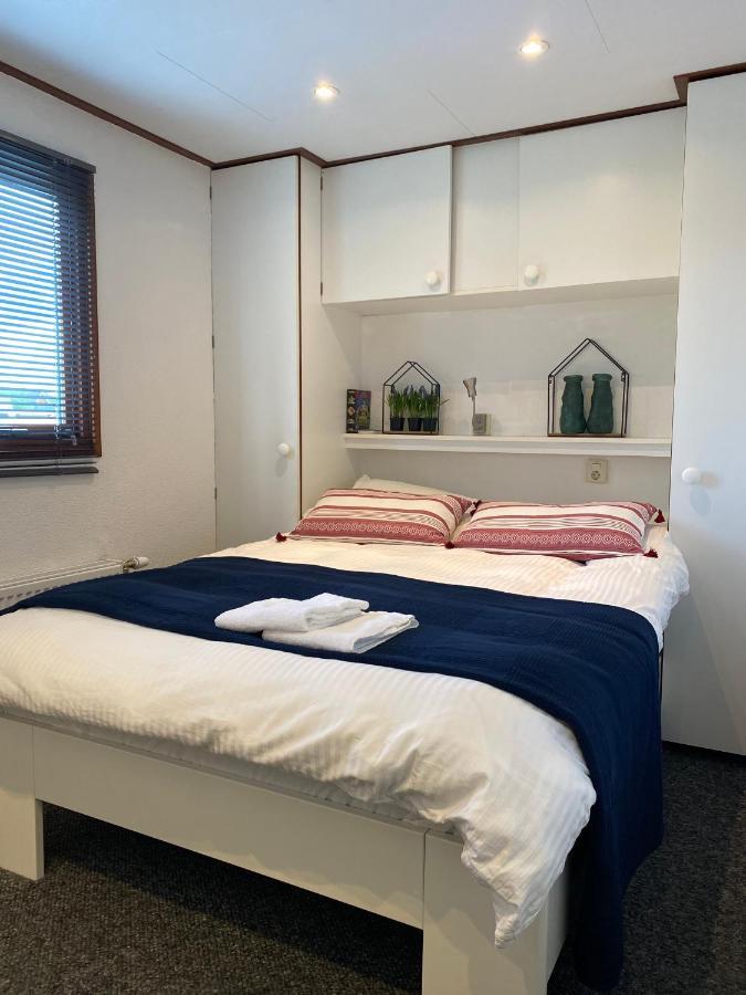 Готель C'Est La Vie Houseboat Недергорст-ден-Берг Екстер'єр фото