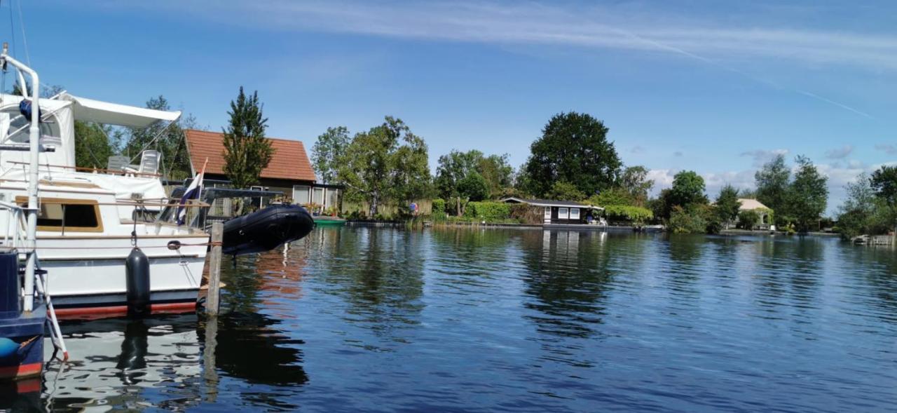 Готель C'Est La Vie Houseboat Недергорст-ден-Берг Екстер'єр фото